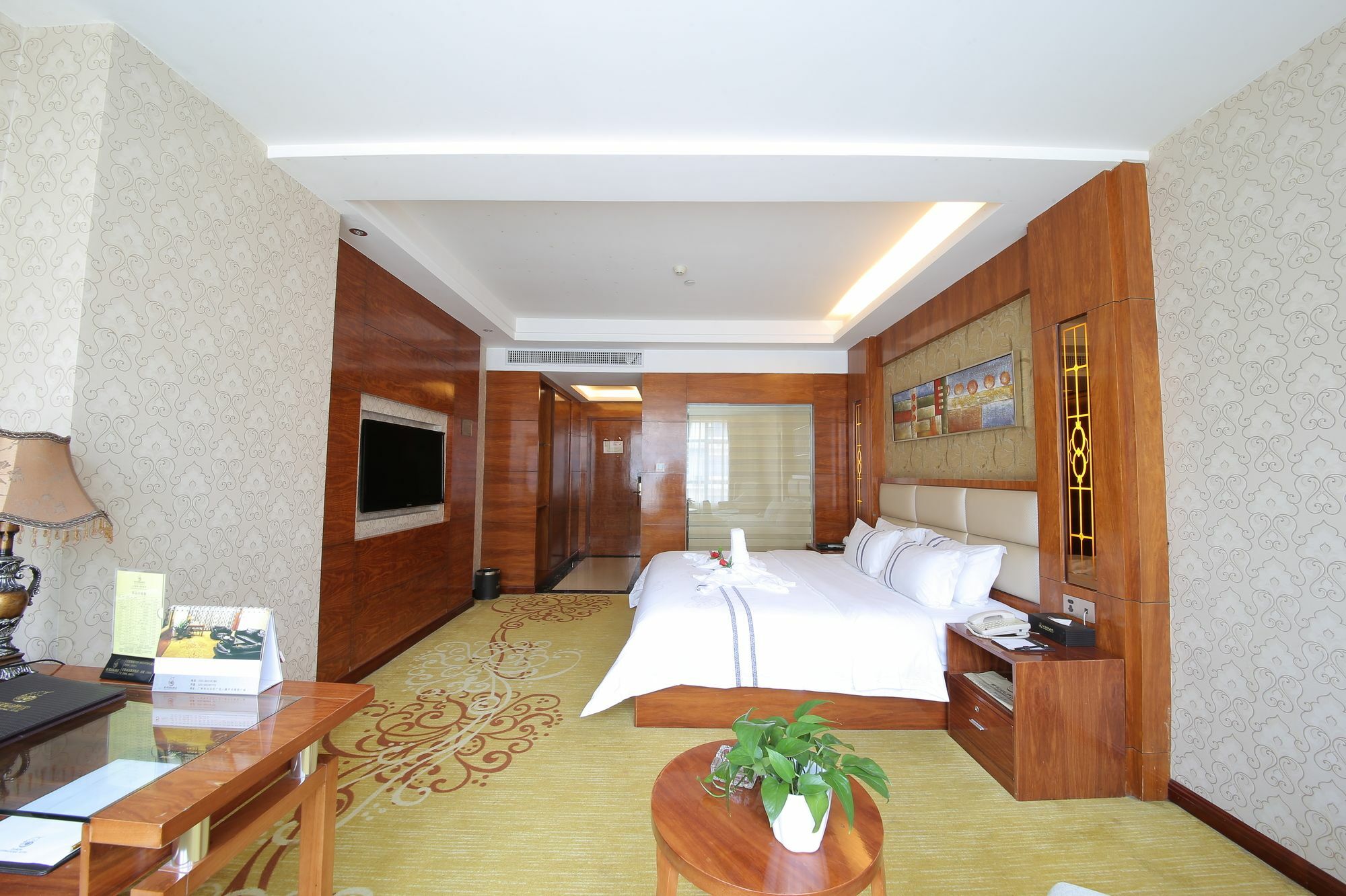 Oubon International Hotel Guangzhou Bagian luar foto