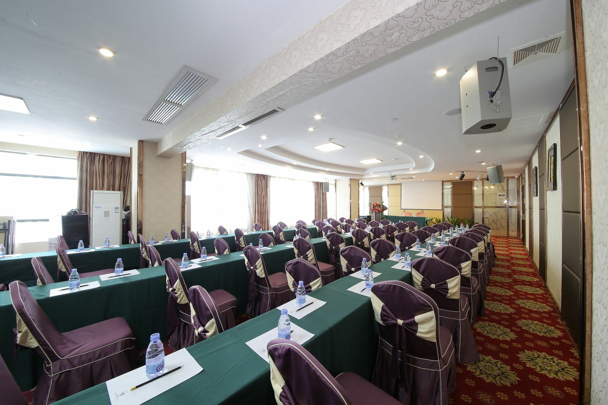 Oubon International Hotel Guangzhou Bagian luar foto